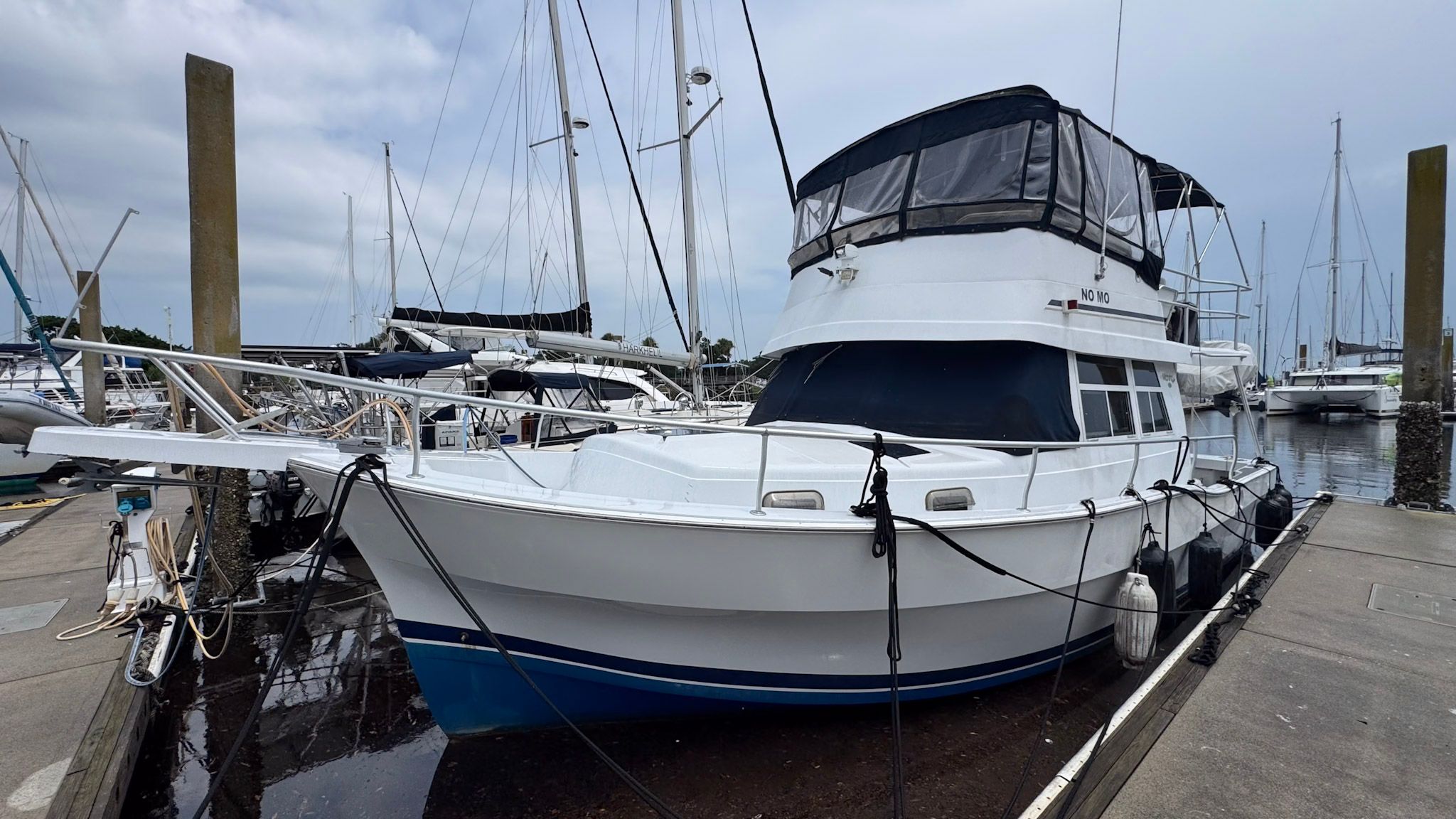 1999 Mainship 350/390