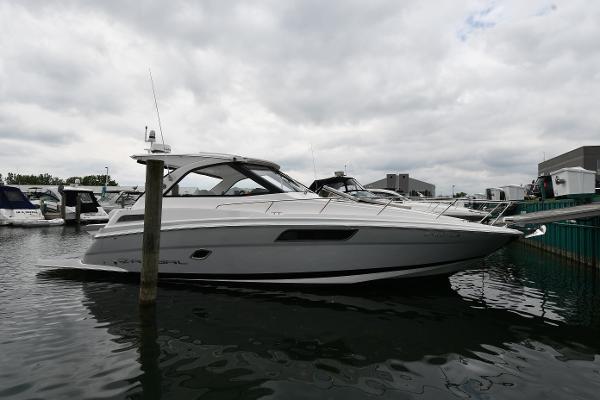 2021 Regal 35 Sport Coupe