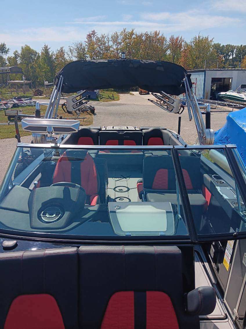 2021 MasterCraft X26