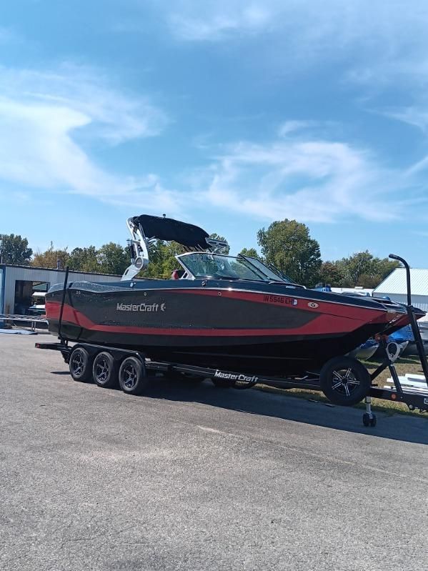 2021 MasterCraft X26