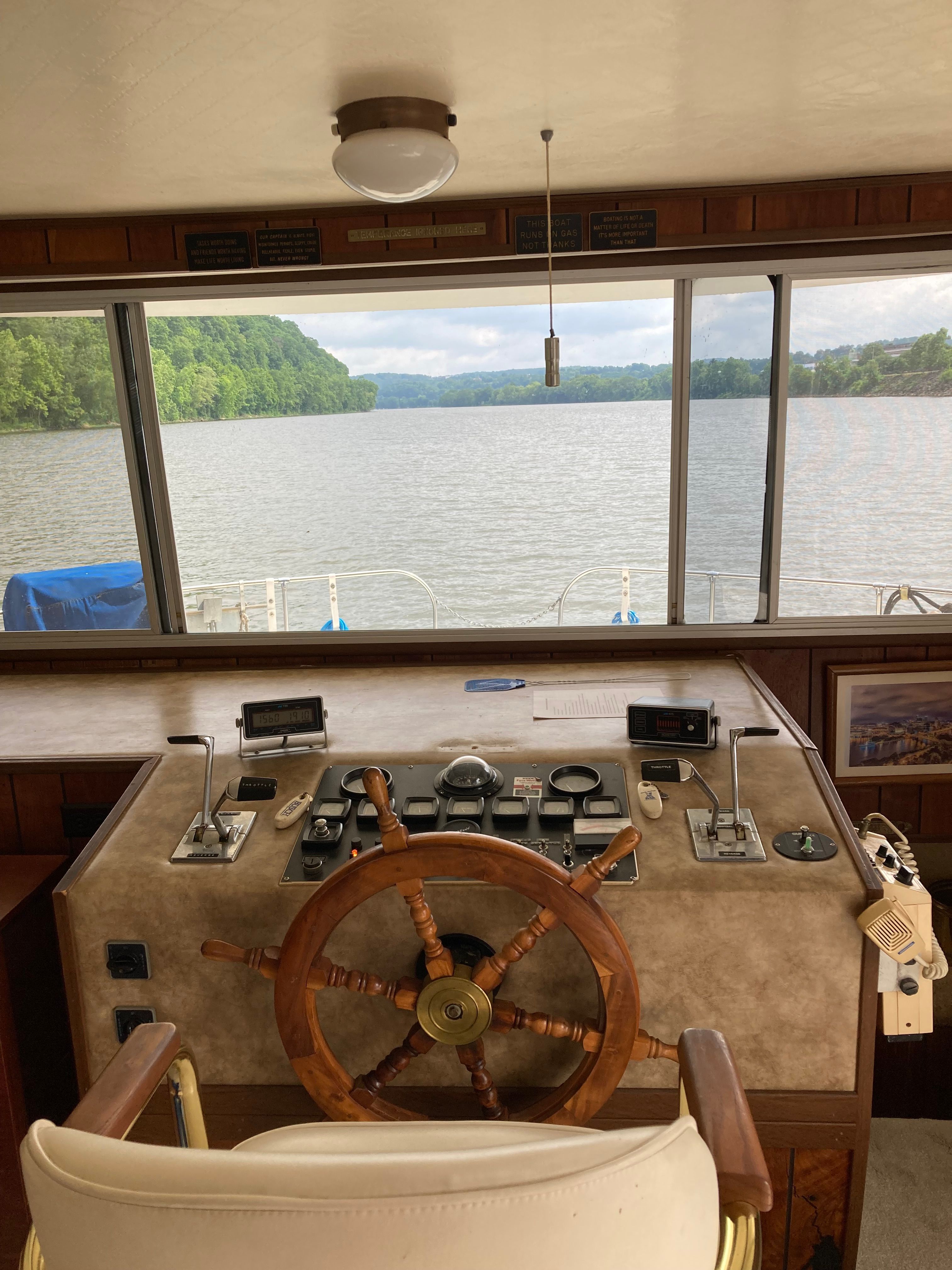 1981 Carl Craft Houseboat 45 feet