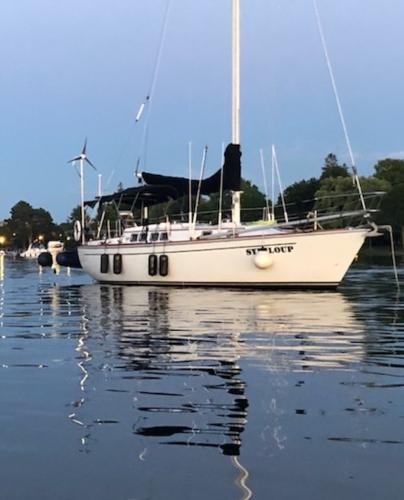 1983 Gulfstar 36