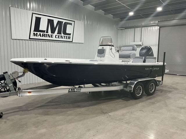 NauticStar 214 Bay