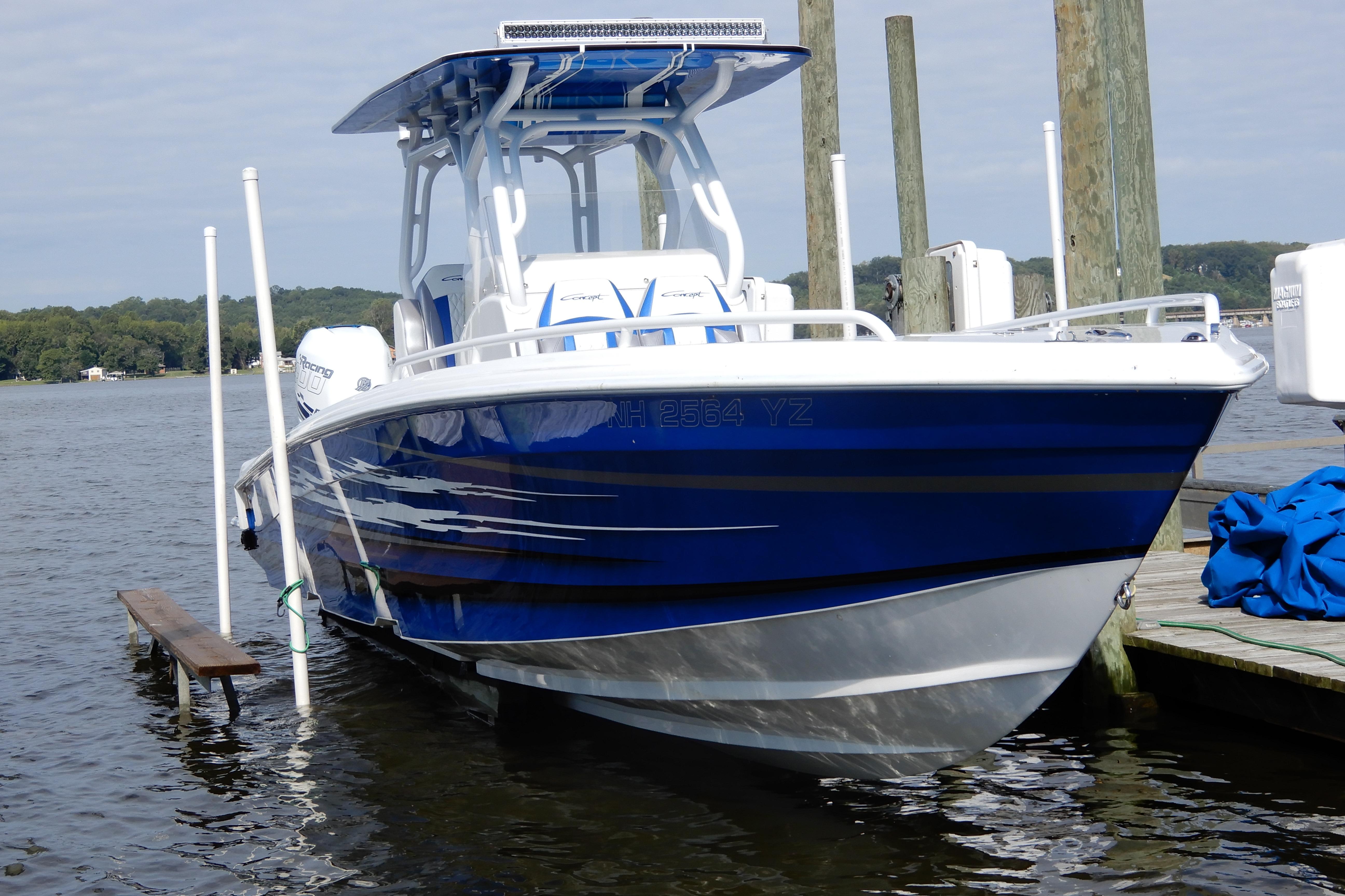 2021 Concept 32' Open Deck