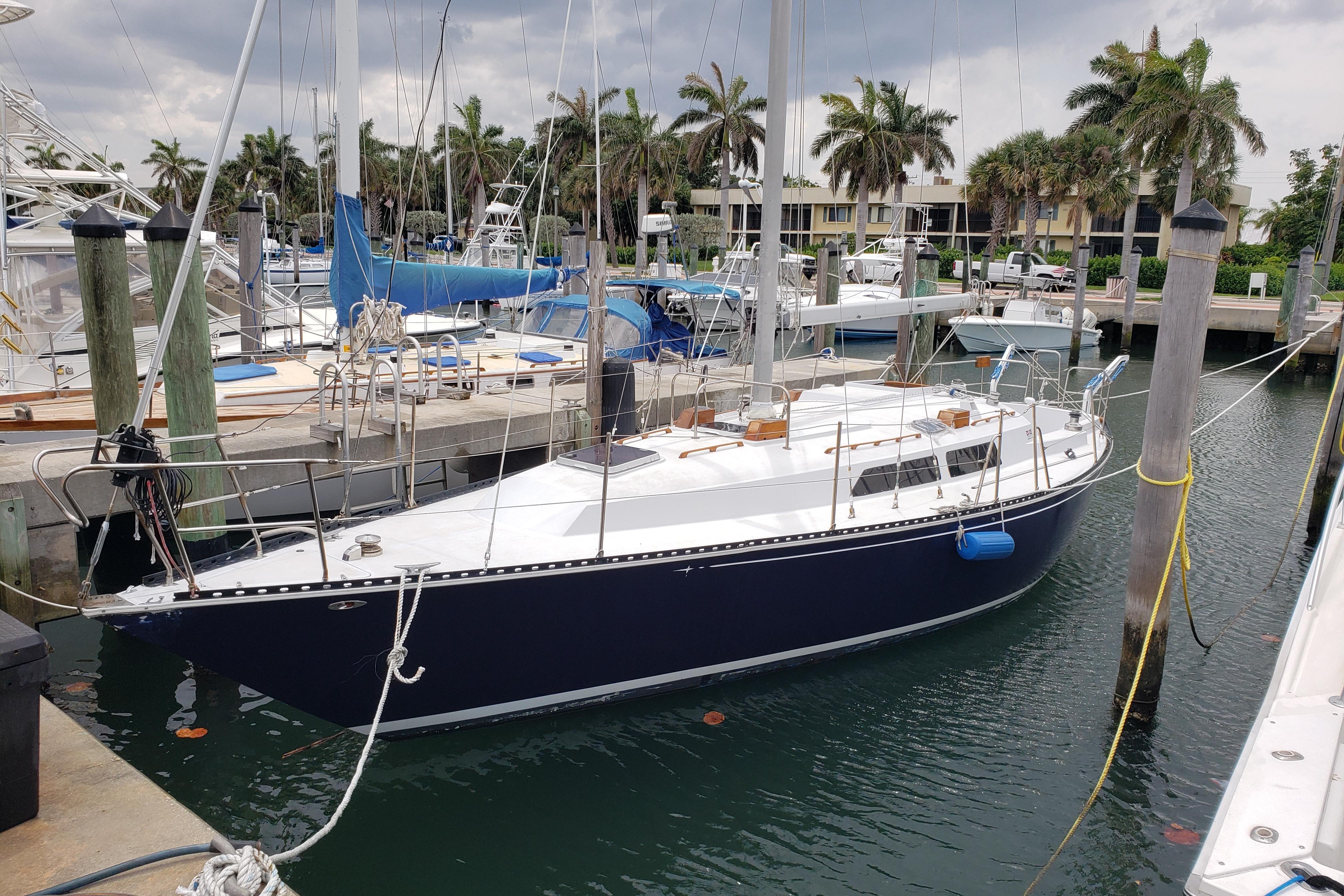 1980 C&C Landfall 38