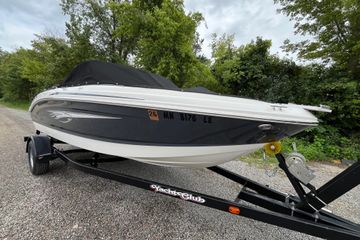 2014 Chaparral 19 H2O Ski & Fish