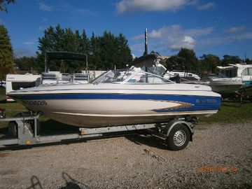 1995 Glastron Ssv-177