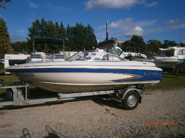 1995 Glastron Ssv-177
