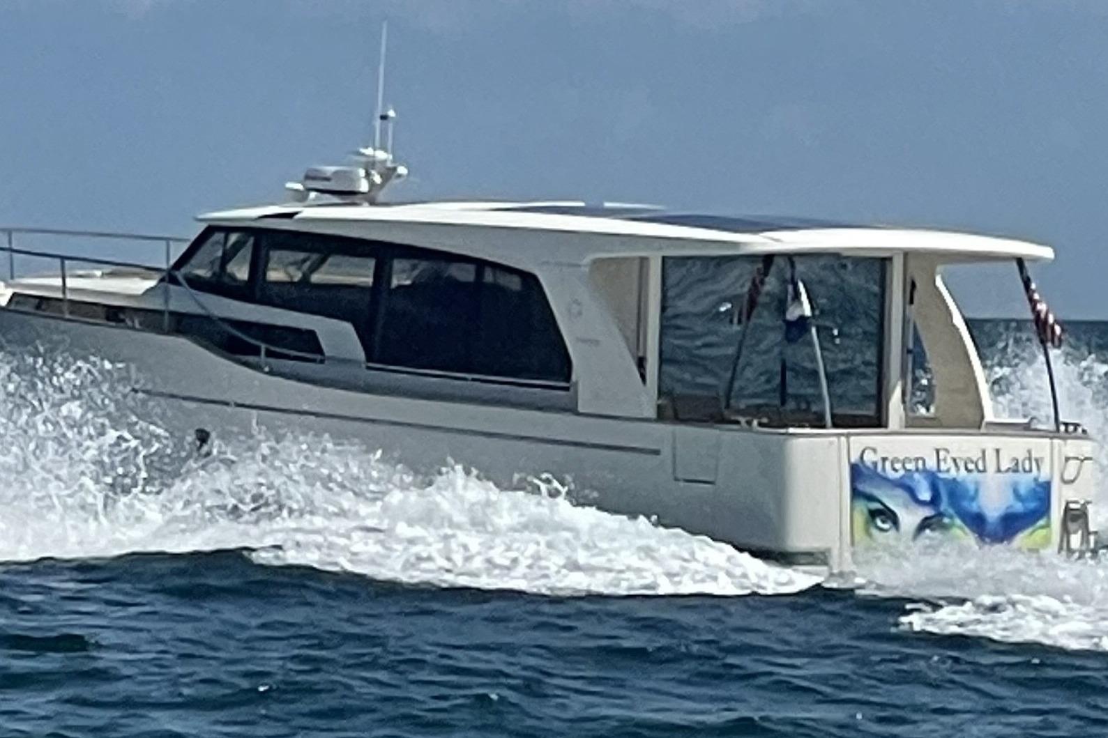 2019 Greenline 40