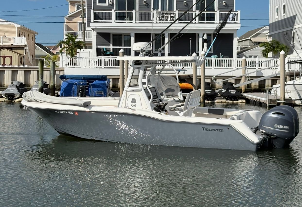 Tidewater 252 CC Adventure