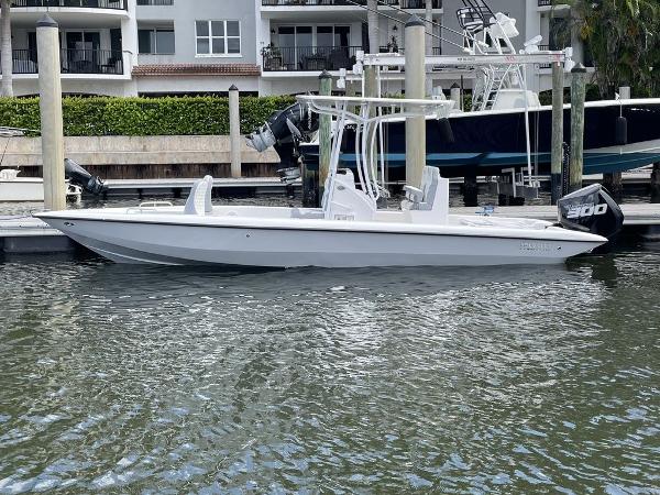 2026 Velocity 26 BAY HYBRID