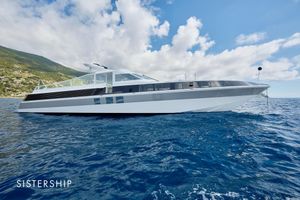 Hodgdon 2010 Luxurious Hodgdon 2010 yacht cruising on blue ocean under clear sky, 2013 model.