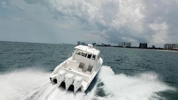 2022 Pursuit OS 355 Offshore
