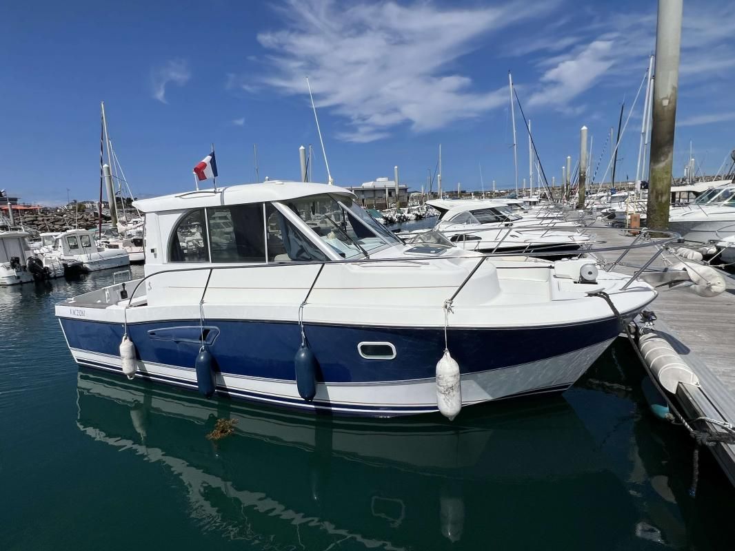 2004 Beneteau Antares 7.60
