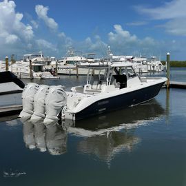 2021 Everglades 395 Center Console