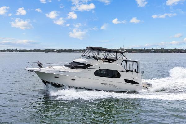 2002 Silverton 43 Motor Yacht