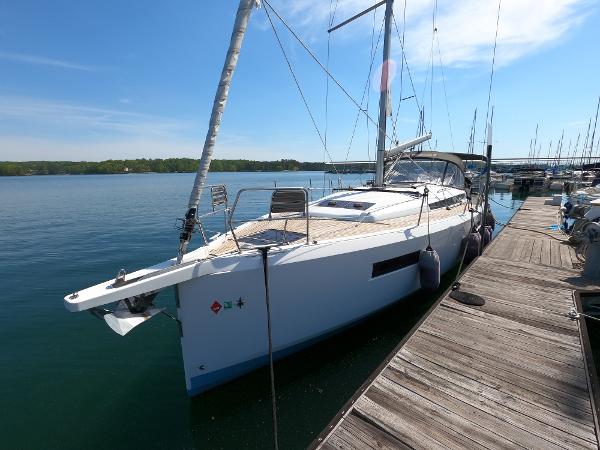 2021 Jeanneau Sun Odyssey 440