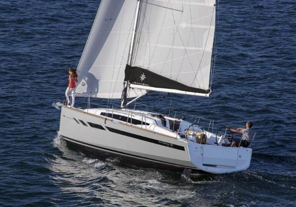 Jeanneau Sun Odyssey 349 2024 Jeanneau Sun Odyssey 349 sailing on open water.