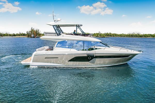 2024 Prestige 520 Fly