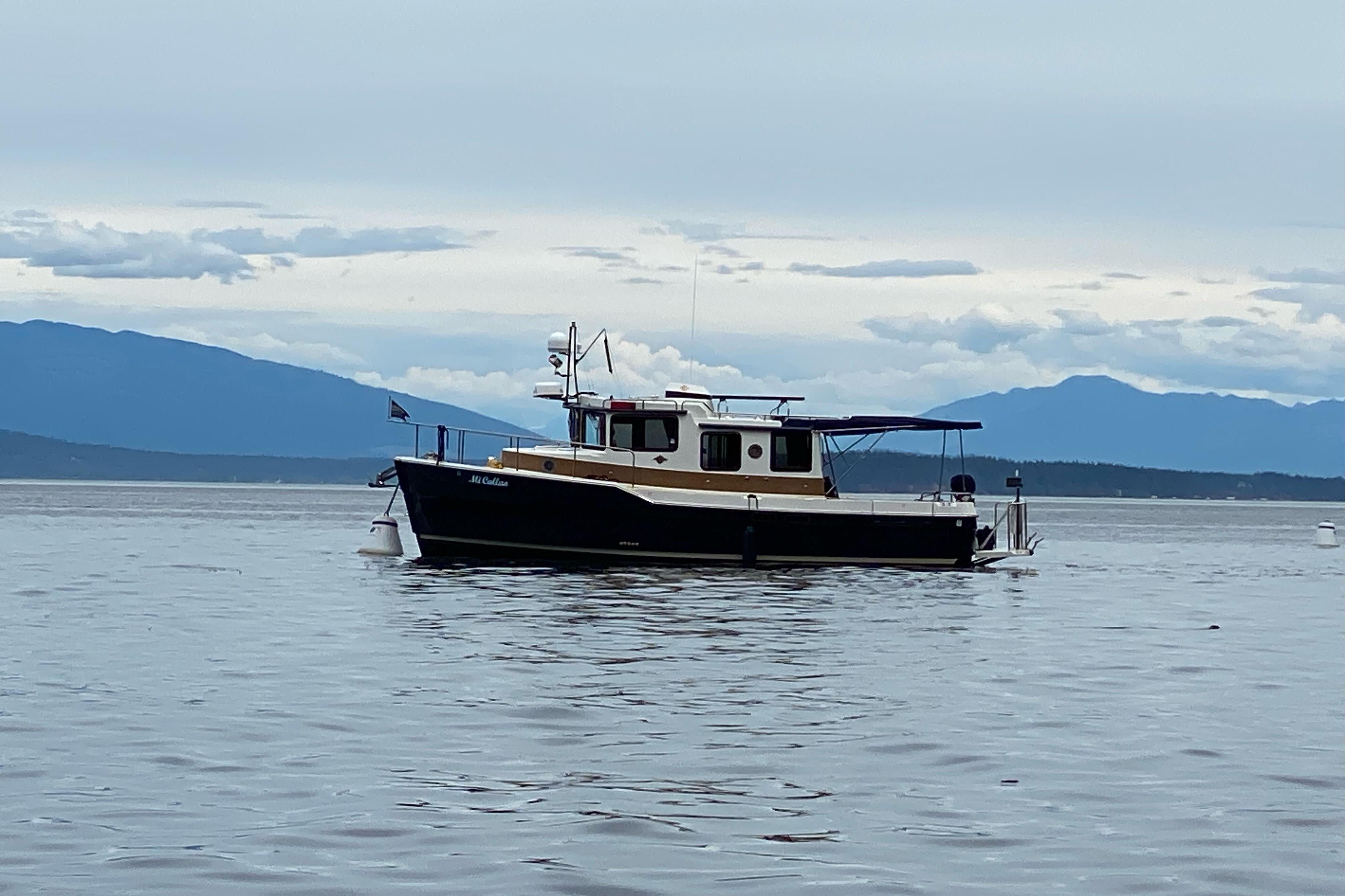 2015 Ranger Tugs R-31S