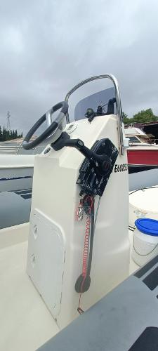 2011 Zodiac pro550 black edition