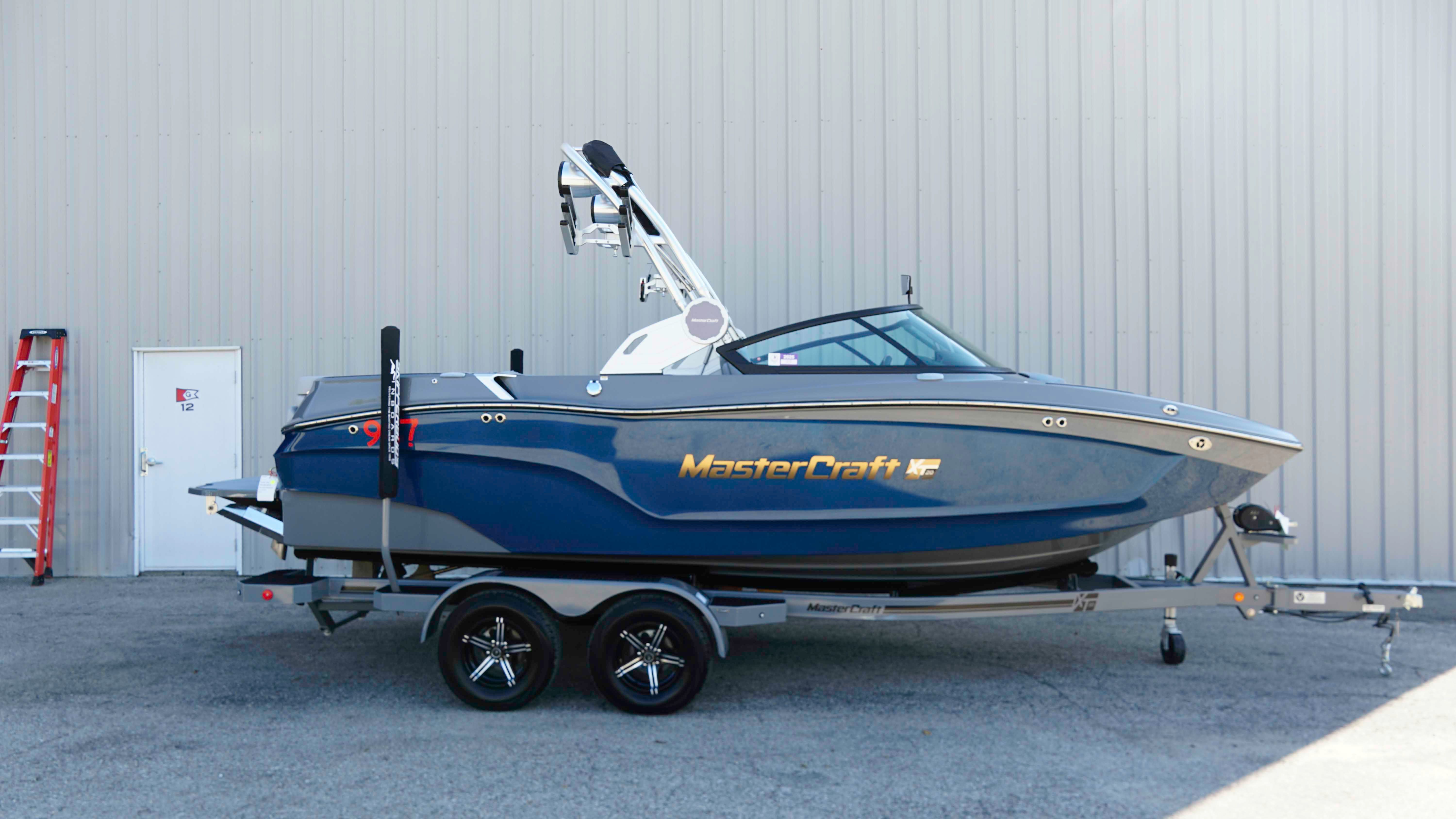 2023 MasterCraft XT20