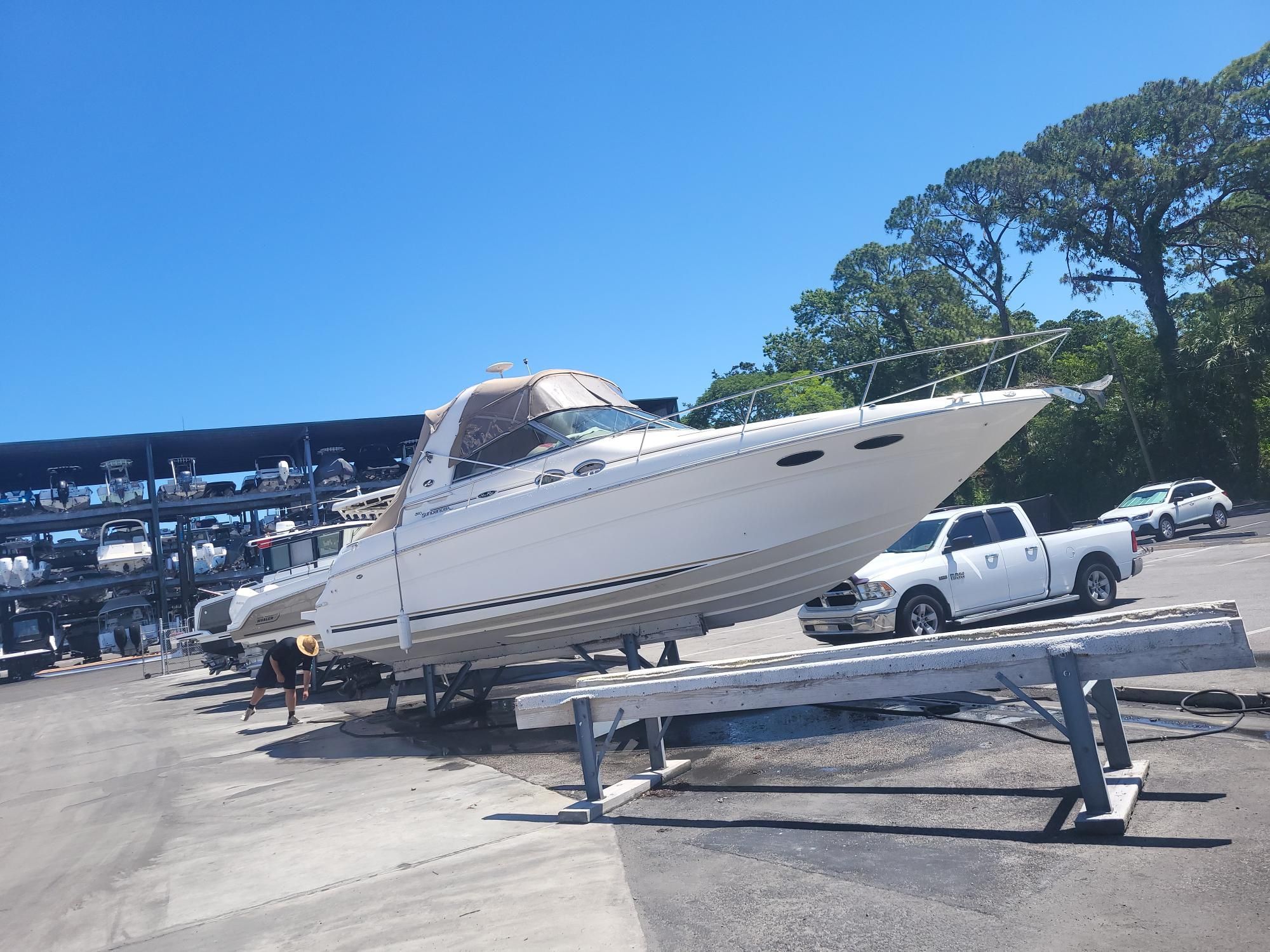 2001 Sea Ray 310 Sundancer