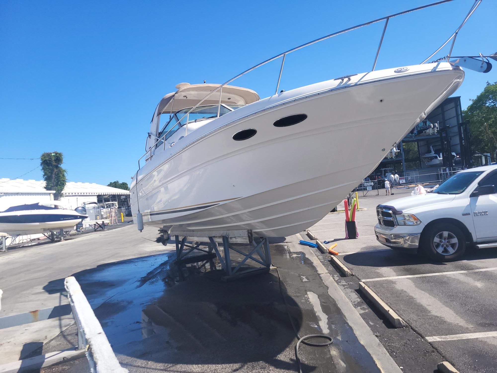 2001 Sea Ray 310 Sundancer