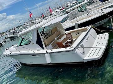 2005 Tiara Yachts 3200 Open