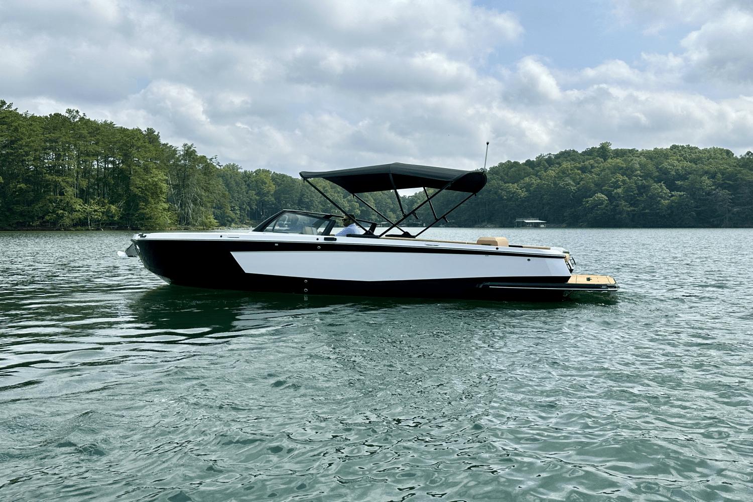 2024 Aviara AV28