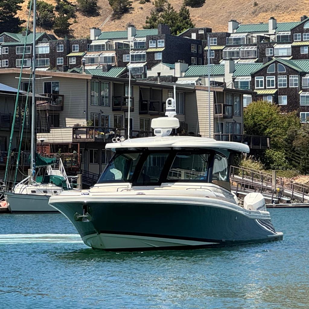 2023 Chris-Craft Calypso 35