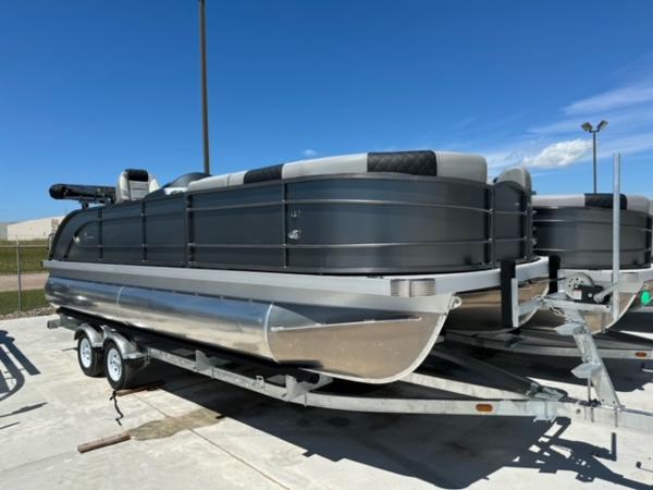 2024 Massimo Marine p22