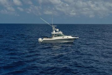 2018 Boston Whaler 345 Conquest
