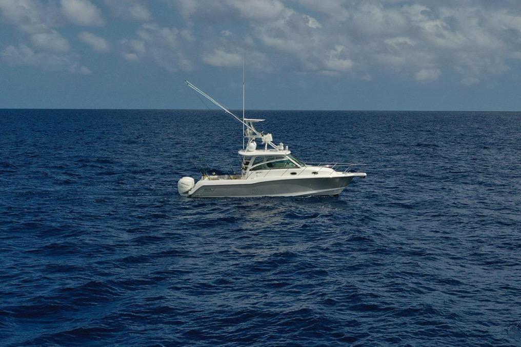 2018 Boston Whaler 345 Conquest