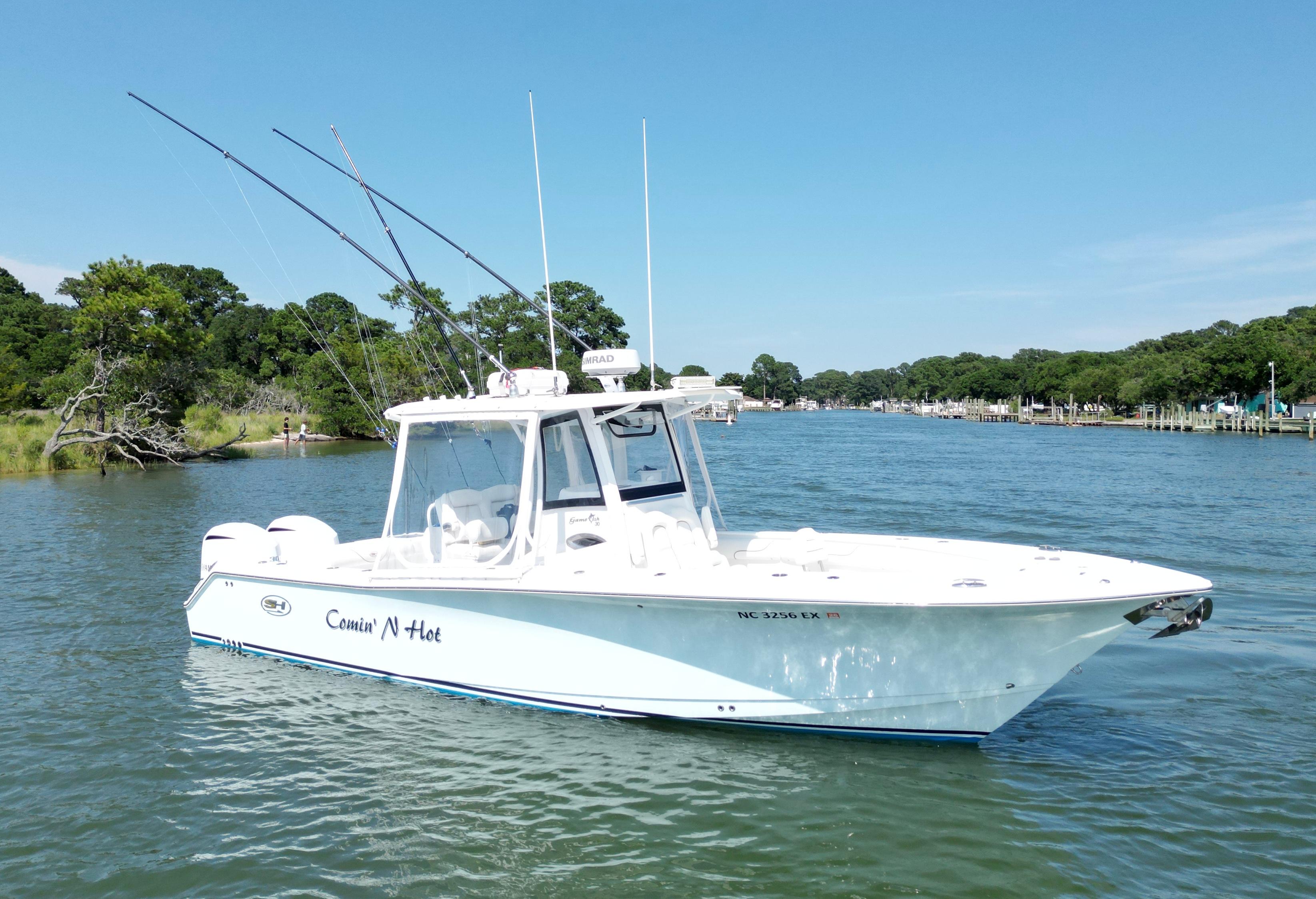 2018 Sea Hunt Gamefish 30 Forward Seating