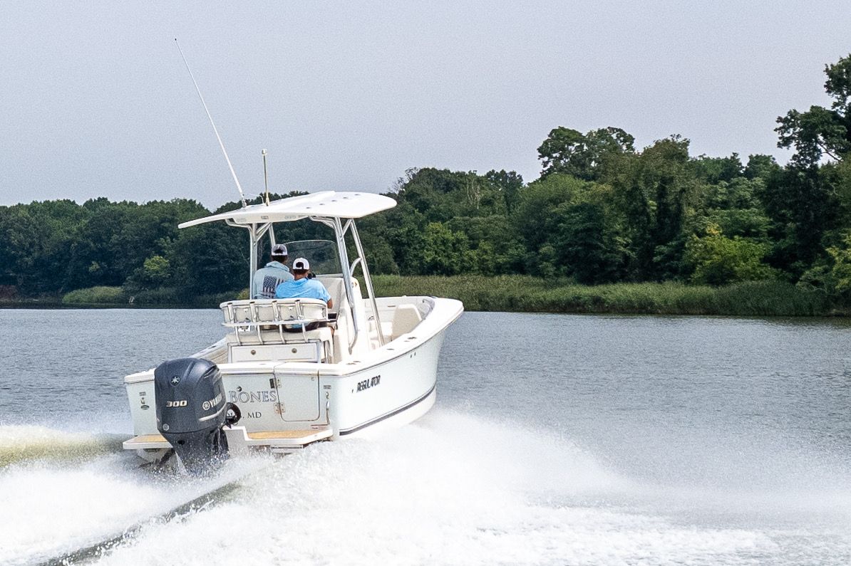 2019 Regulator 23 FS