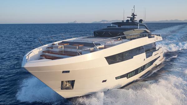 Astondoa AS100 Century Luxurious 2017 Astondoa AS100 Century yacht cruising on open sea.