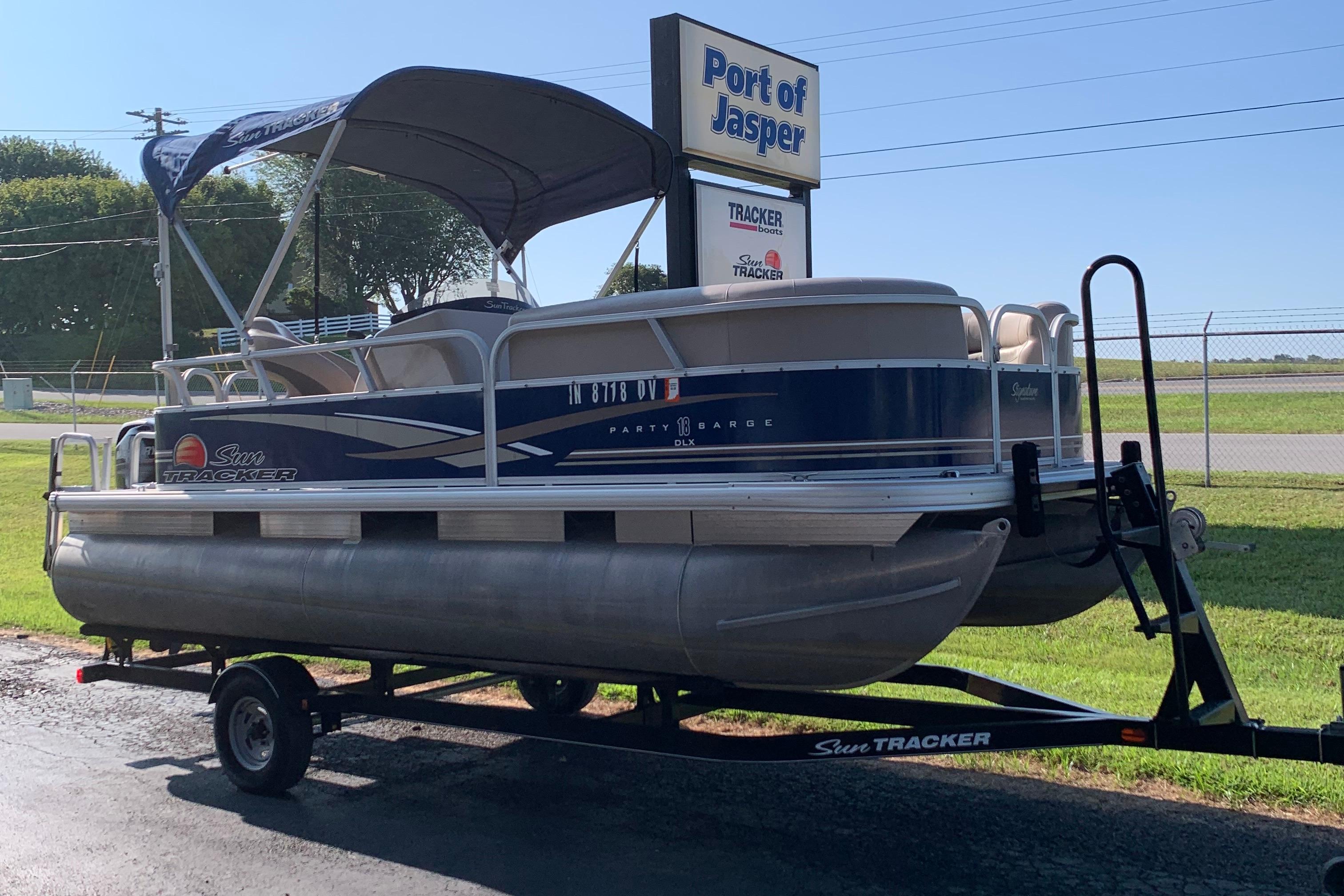 2014 Sun Tracker Party Barge 18