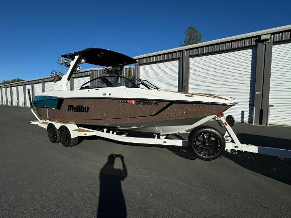 2020 Malibu 24MXZ