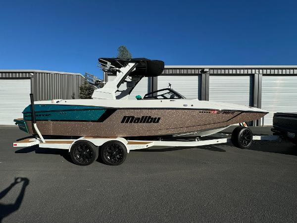 2020 Malibu 24MXZ