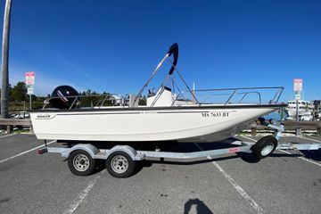 2023 Boston Whaler 190 Montauk
