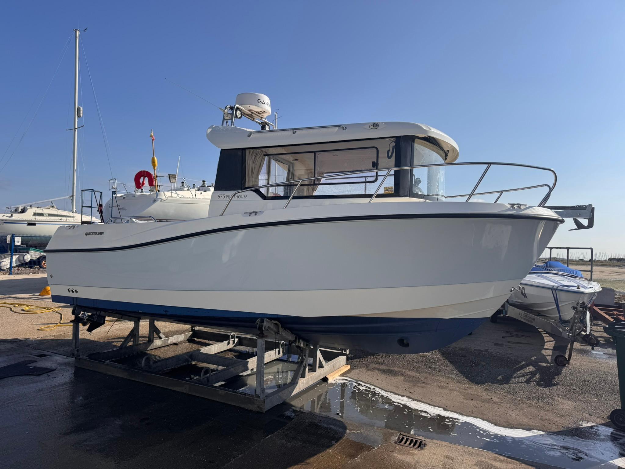 2014 Quicksilver 675 Pilothouse