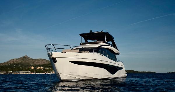 2024 Princess Y72
