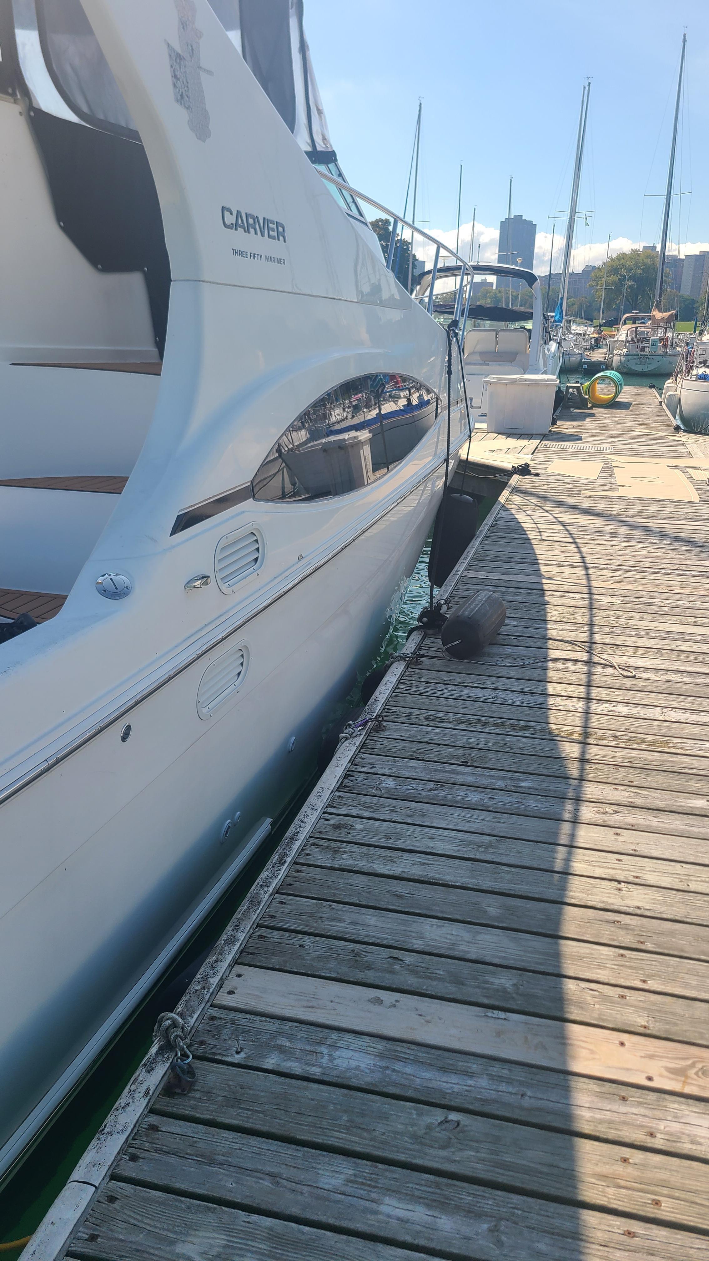 2003 Carver 350 Mariner