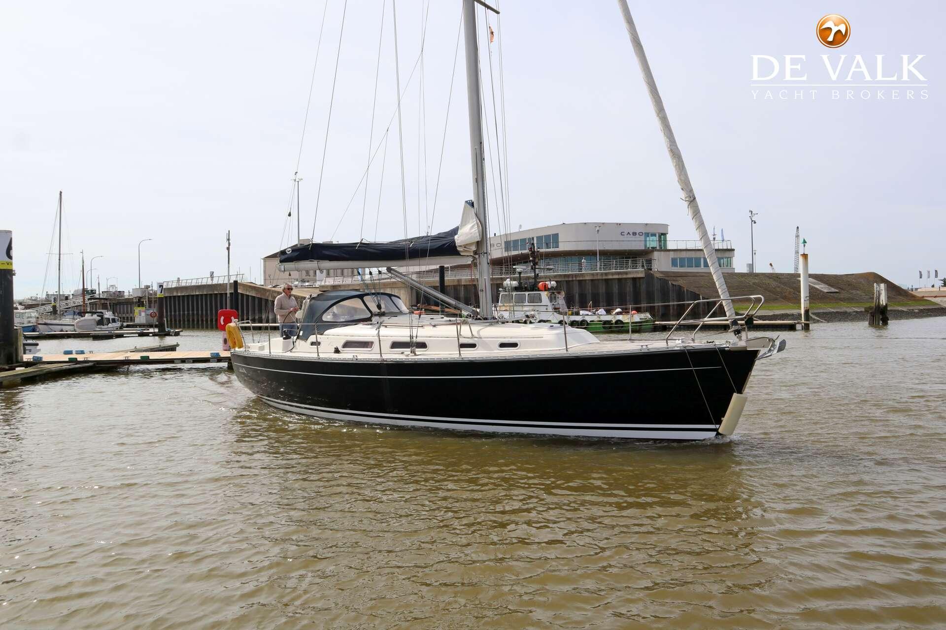 Hanse 371