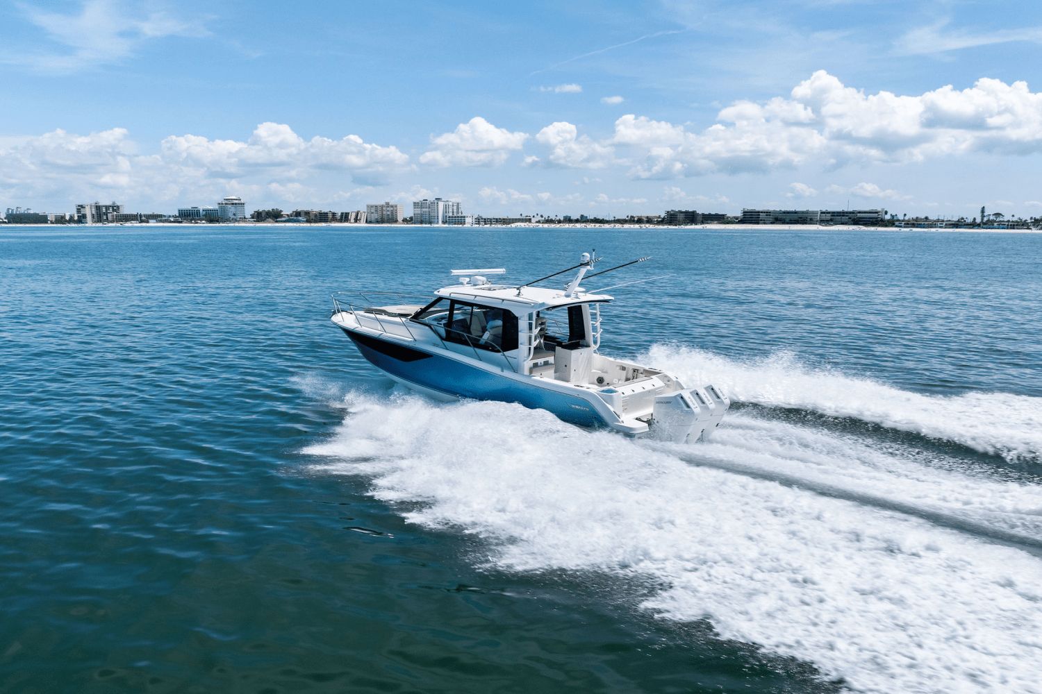 2025 Boston Whaler 365 Conquest