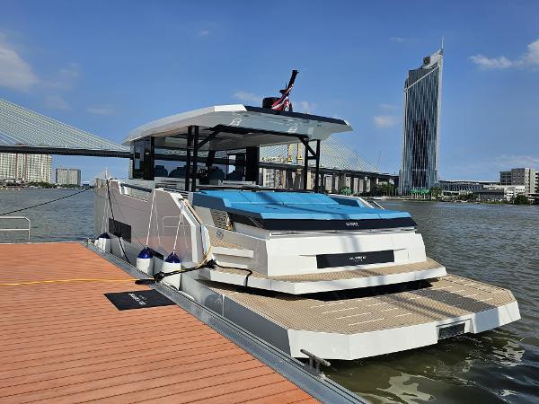 2024 De Antonio Yachts D50 Coupé