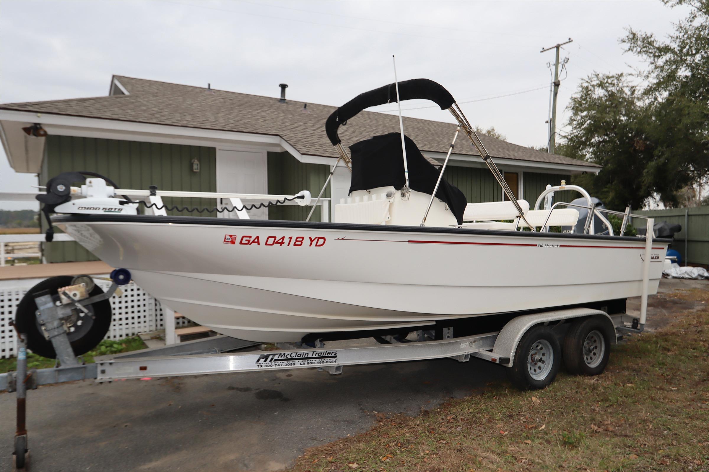 2013 Boston Whaler 210 Montauk
