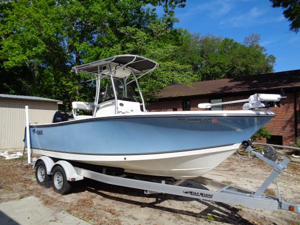 2020 Mako 214