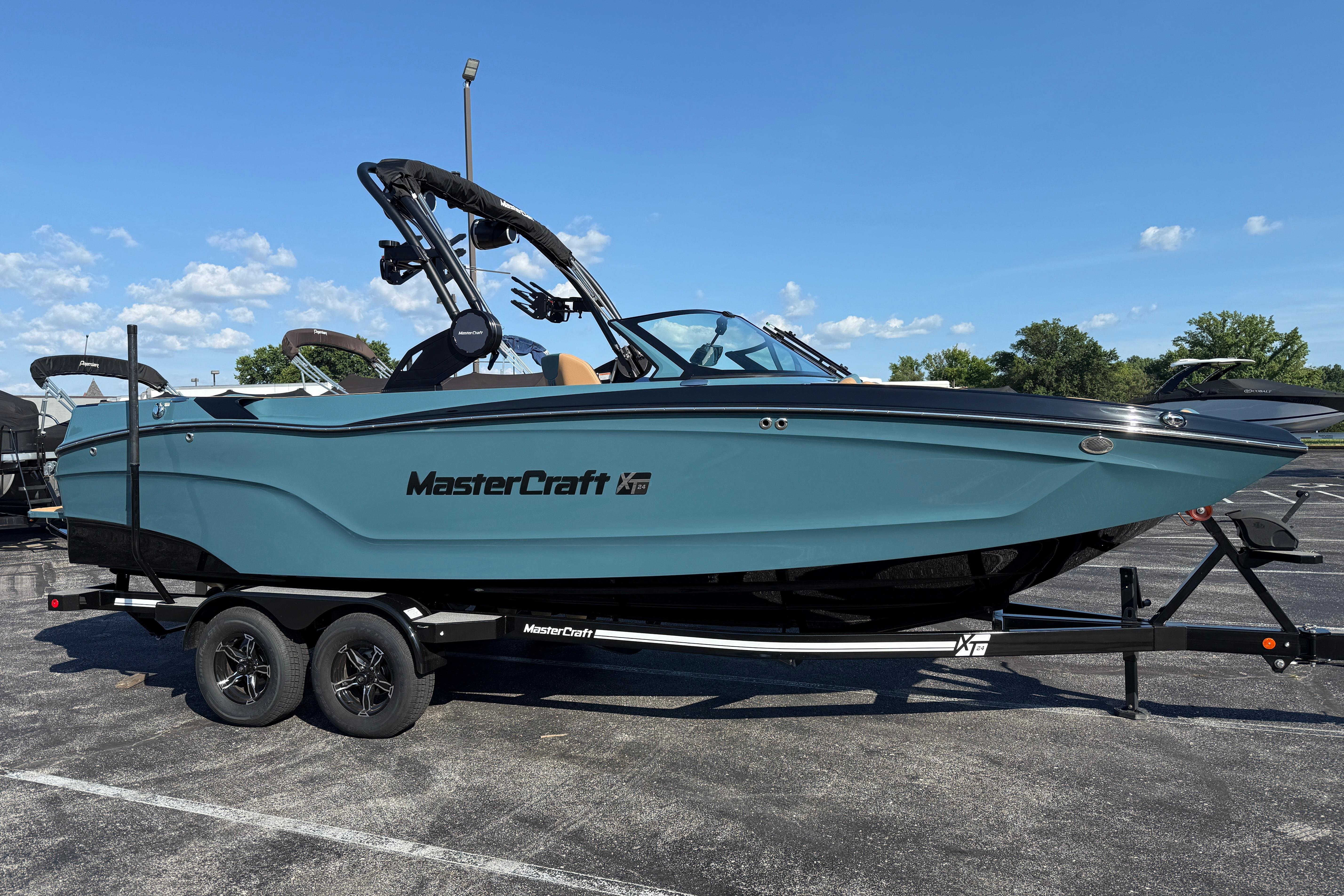 2025 MasterCraft XT24